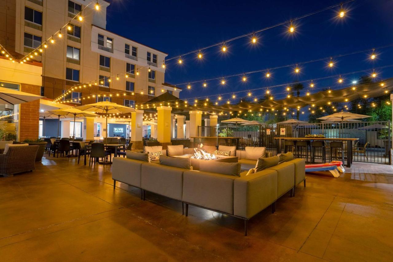 Hilton Garden Inn Scottsdale Old Town Esterno foto