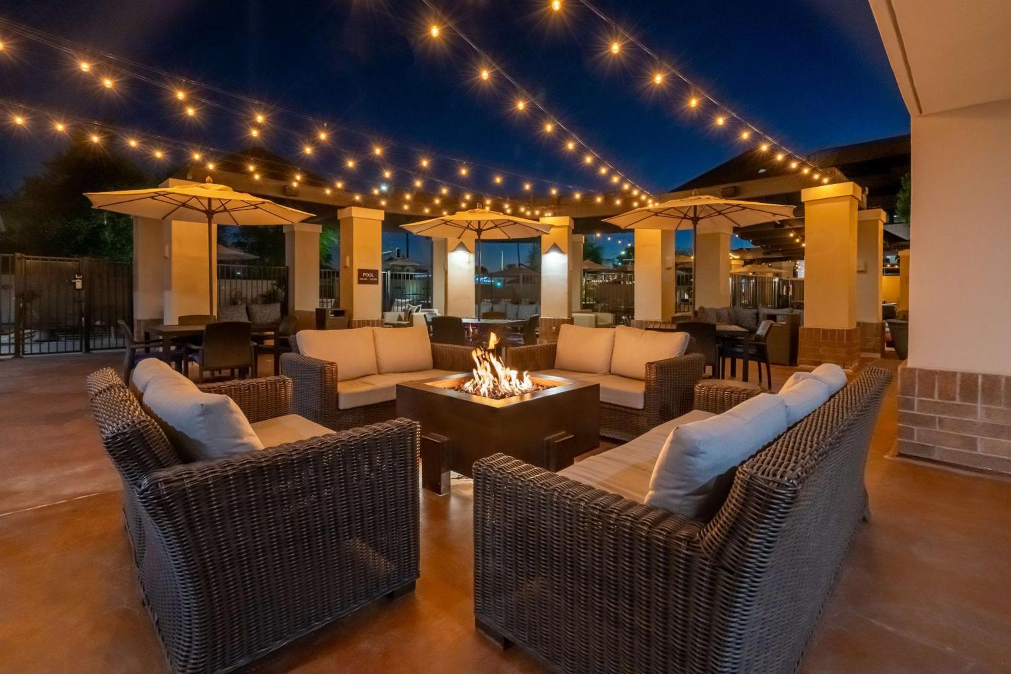 Hilton Garden Inn Scottsdale Old Town Esterno foto